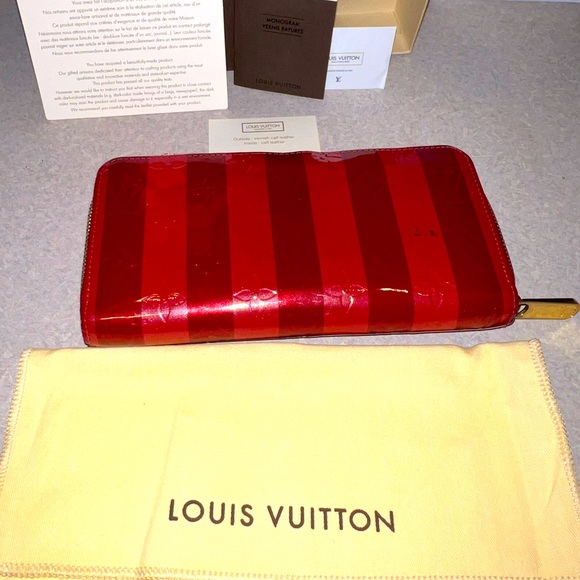 Louis Vuitton Handbags - Beautiful red striped vernis wallet.